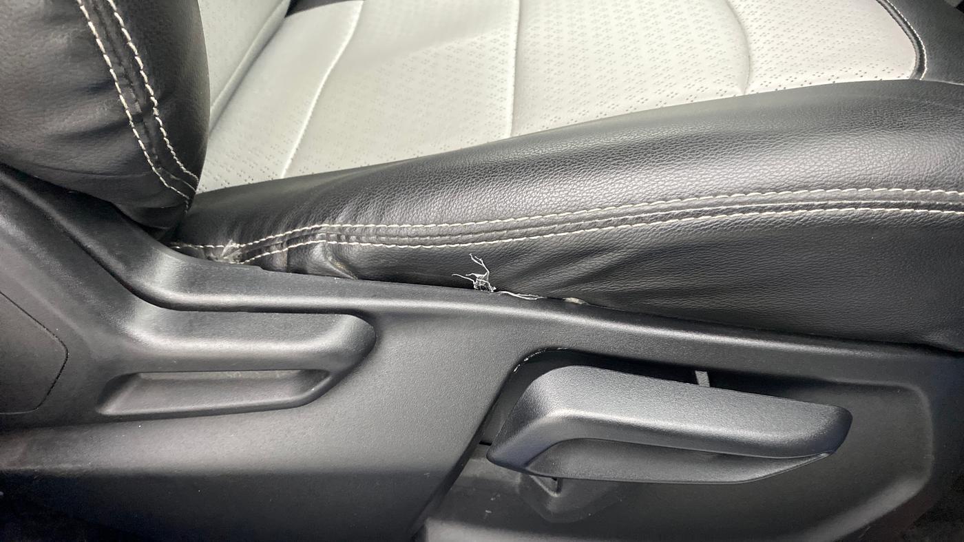 2020 Tata Tiago XZ+ 1.2 Revotron, Petrol, Manual, 9,686 km, Driver Side Adjustment Panel