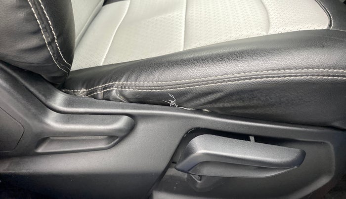 2020 Tata Tiago XZ+ 1.2 Revotron, Petrol, Manual, 9,686 km, Driver Side Adjustment Panel