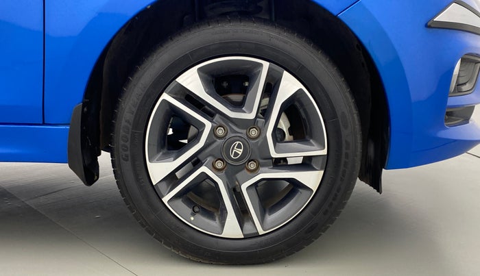 2020 Tata Tiago XZ+ 1.2 Revotron, Petrol, Manual, 9,686 km, Right Front Wheel