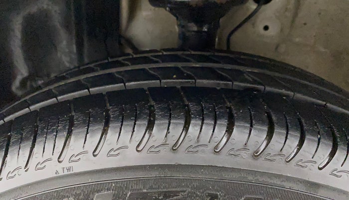 2019 Maruti New Wagon-R VXI 1.2, Petrol, Manual, 50,007 km, Left Front Tyre Tread