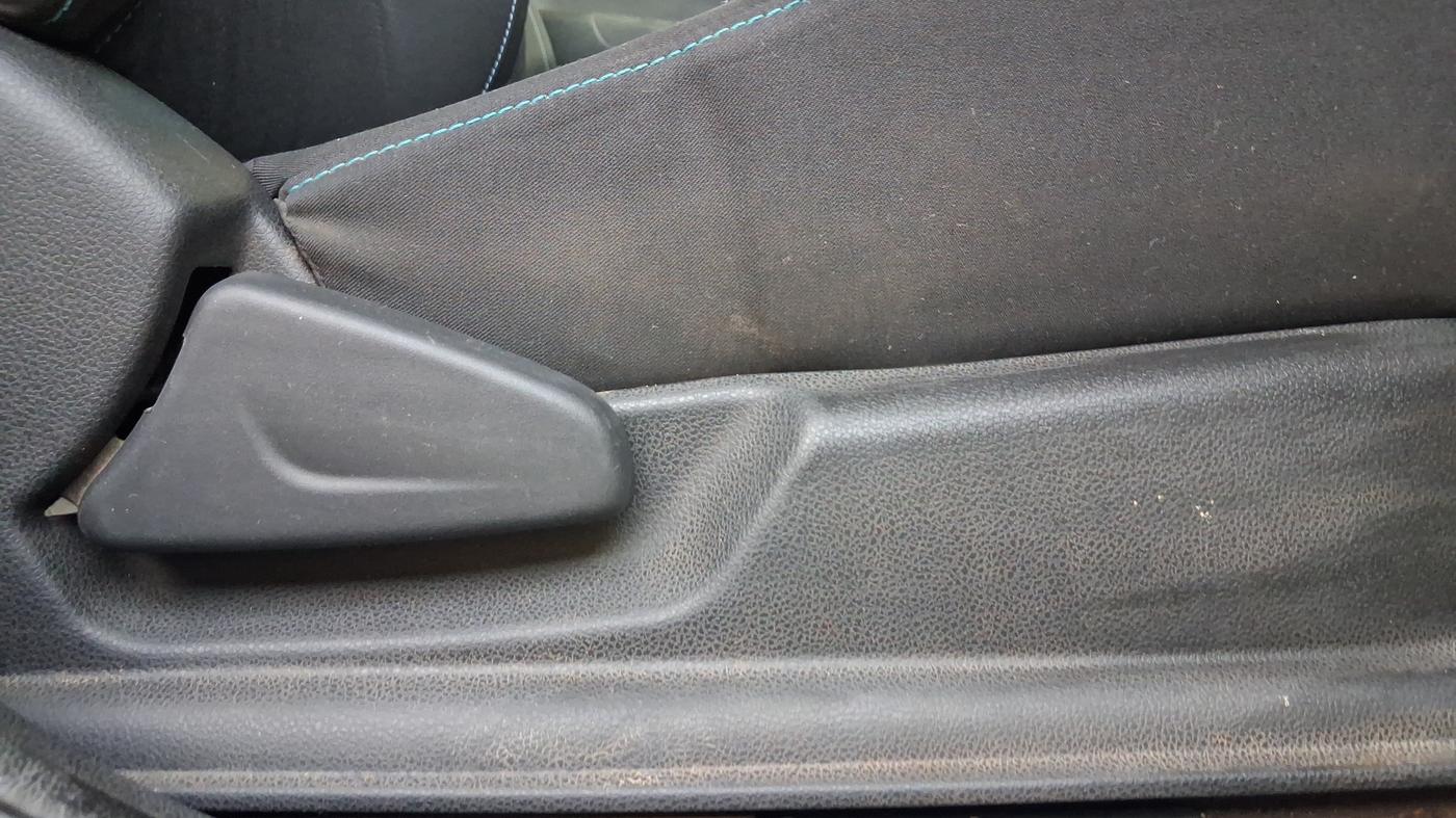 2020 Renault Kwid NEOTECH RXL 0.8, Petrol, Manual, 23,467 km, Driver Side Adjustment Panel