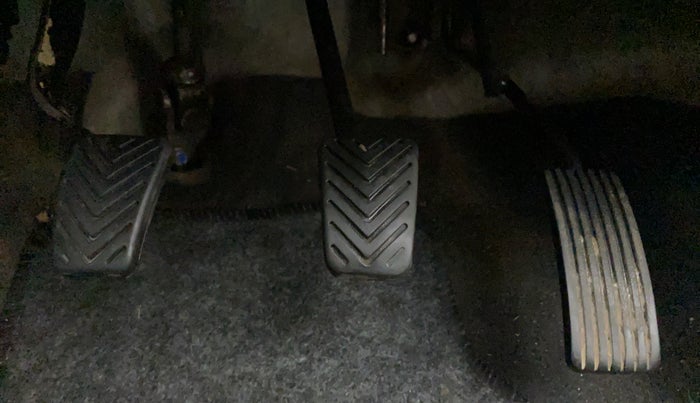 2018 Hyundai Eon ERA PLUS, Petrol, Manual, 51,864 km, Pedals