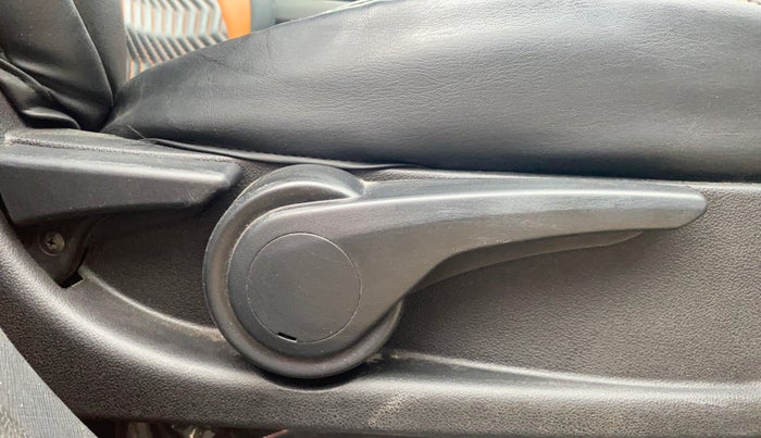 2019 Tata NEXON XZ PLUS PETROL, Petrol, Manual, 56,472 km, Driver Side Adjustment Panel