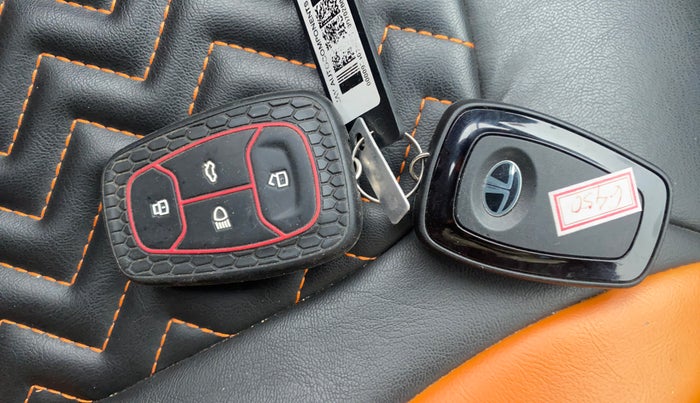 2019 Tata NEXON XZ PLUS PETROL, Petrol, Manual, 56,472 km, Key Close Up