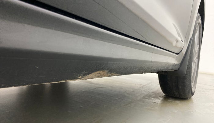 2021 Hyundai Verna SX 1.5 VTVT, Petrol, Manual, 19,214 km, Right running board - Slightly dented