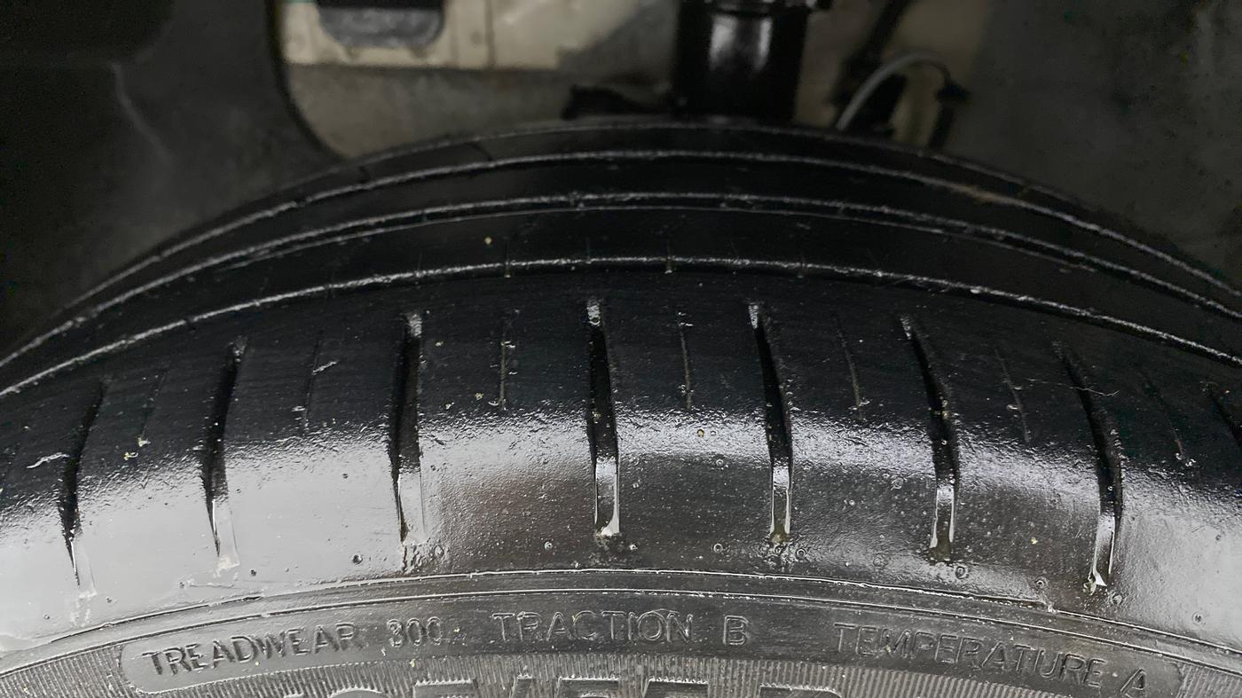 2016 Hyundai i20 Active 1.2 S, Petrol, Manual, 62,915 km, Left Front Tyre Tread