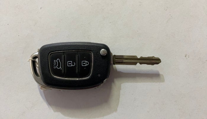 2016 Hyundai Elite i20 MAGNA 1.2, Petrol, Manual, 33,292 km, Key Close Up