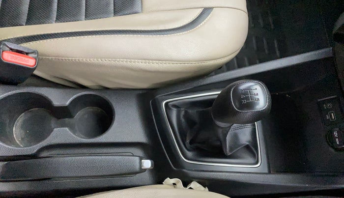 2016 Hyundai Elite i20 MAGNA 1.2, Petrol, Manual, 33,292 km, Gear Lever