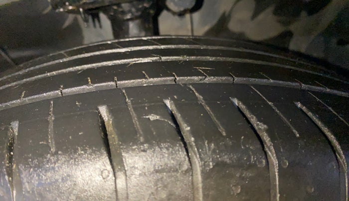 2023 Hyundai Creta SX 1.5 PETROL, Petrol, Manual, 40,354 km, Right Front Tyre Tread