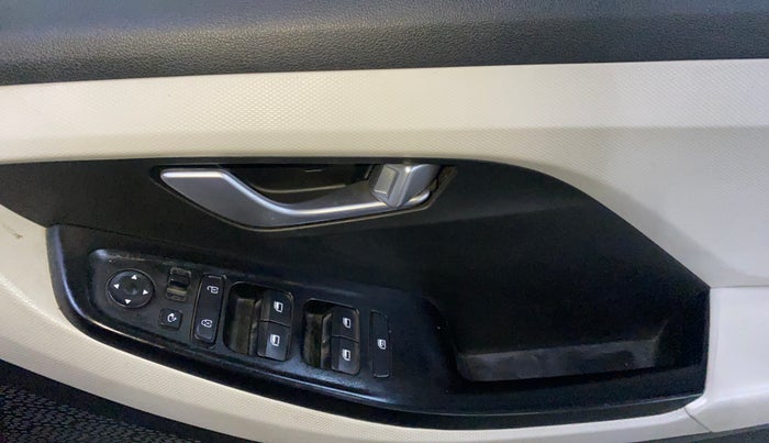 2023 Hyundai Creta SX 1.5 PETROL, Petrol, Manual, 40,354 km, Driver Side Door Panels Control