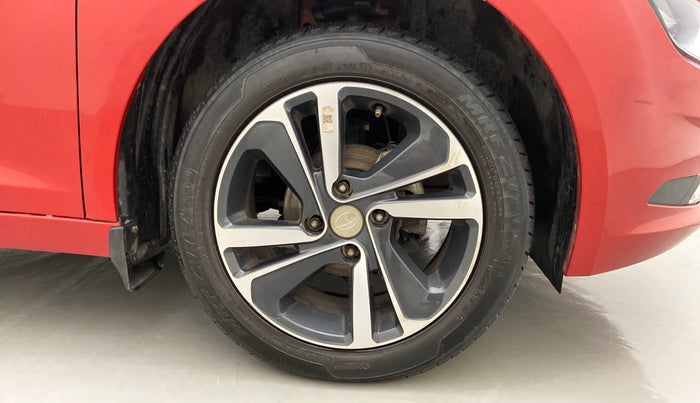 2020 Tata ALTROZ XZ 1.2, Petrol, Manual, 23,332 km, Right Front Wheel