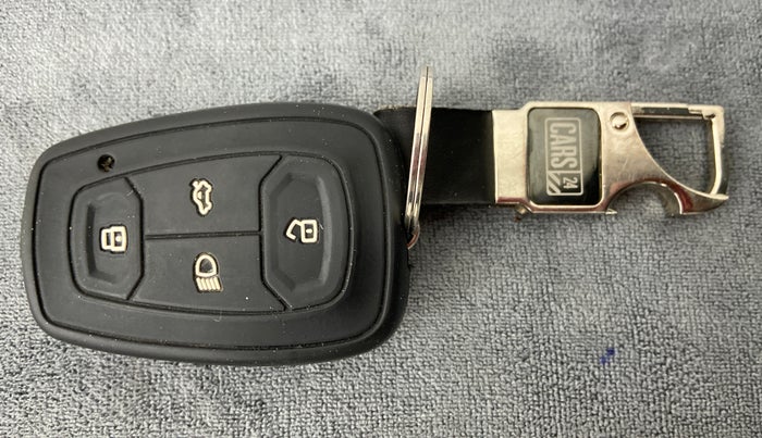 2020 Tata ALTROZ XZ 1.2, Petrol, Manual, 23,332 km, Key Close Up
