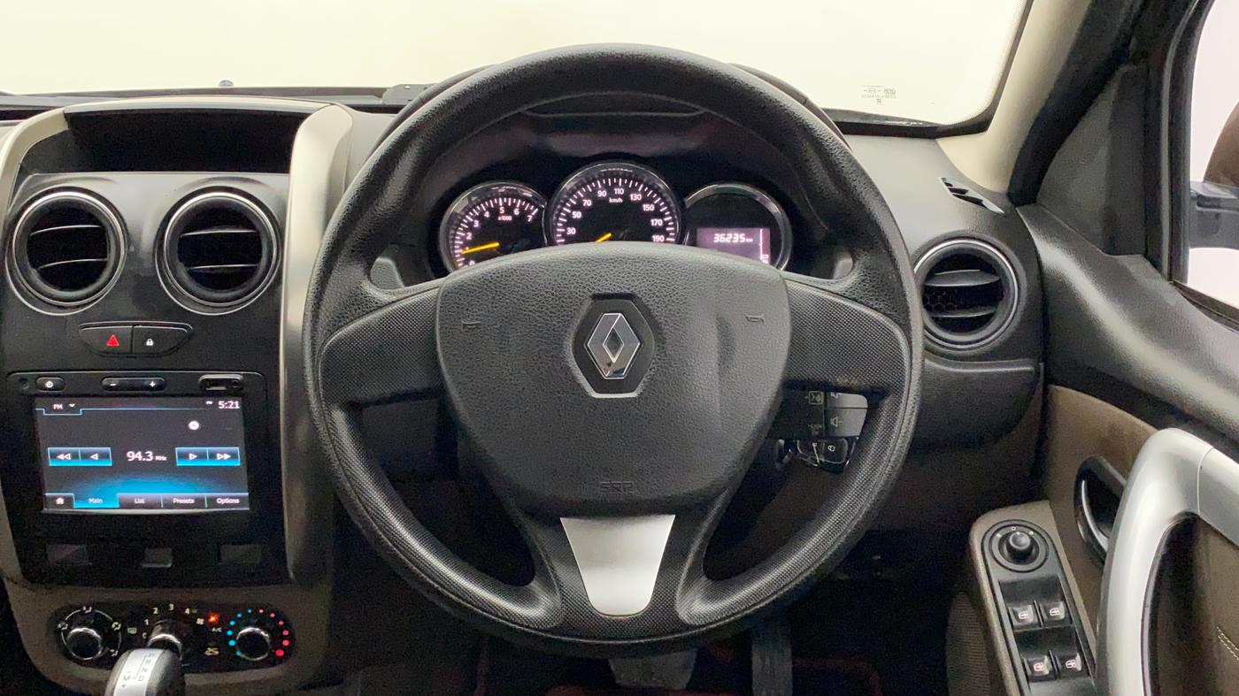 2018 Renault Duster RXS CVT, Petrol, Automatic, 36,228 km, Steering Wheel Close Up