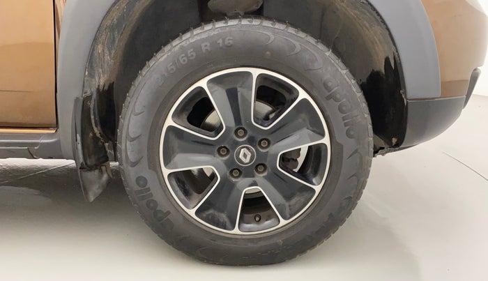 2018 Renault Duster RXS CVT, Petrol, Automatic, 36,228 km, Right Front Wheel