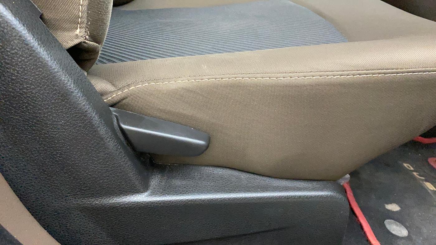 2018 Renault Duster RXS CVT, Petrol, Automatic, 36,228 km, Driver Side Adjustment Panel