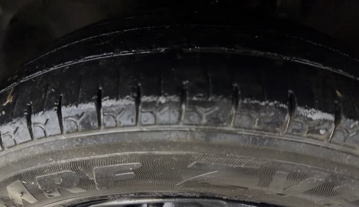 2016 Maruti Alto 800 LXI, Petrol, Manual, 65,898 km, Left Front Tyre Tread