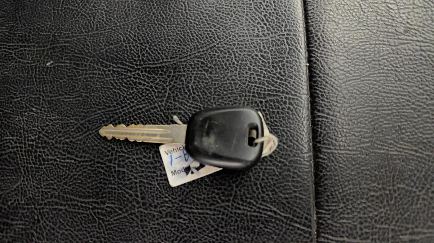 2016 Maruti Alto 800 LXI, Petrol, Manual, 65,898 km, Key Close Up