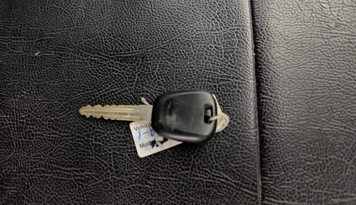 2016 Maruti Alto 800 LXI, Petrol, Manual, 65,898 km, Key Close Up