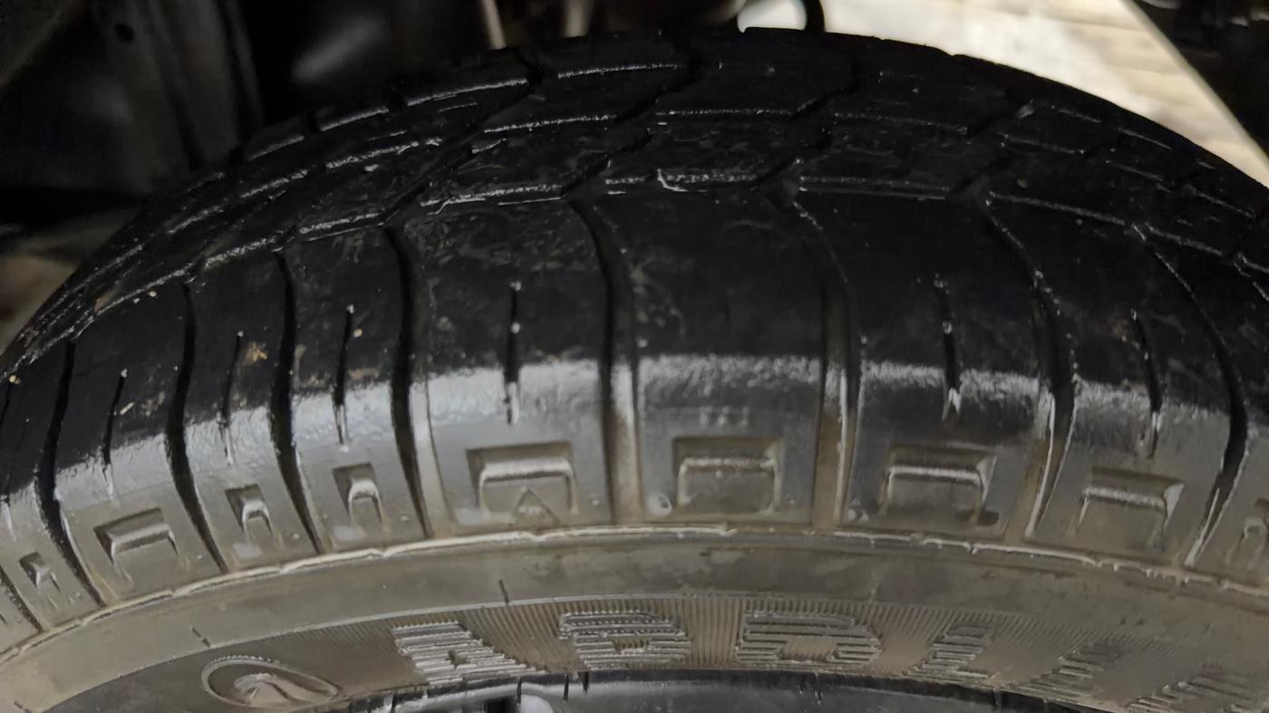 2016 Maruti Alto 800 LXI, Petrol, Manual, 65,898 km, Left Rear Tyre Tread