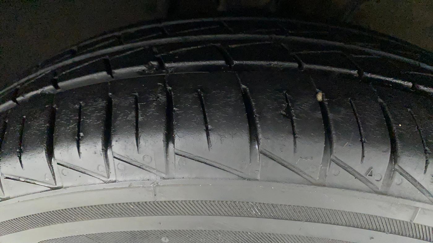 2020 Maruti Alto VXI PLUS, Petrol, Manual, 25,741 km, Right Front Tyre Tread