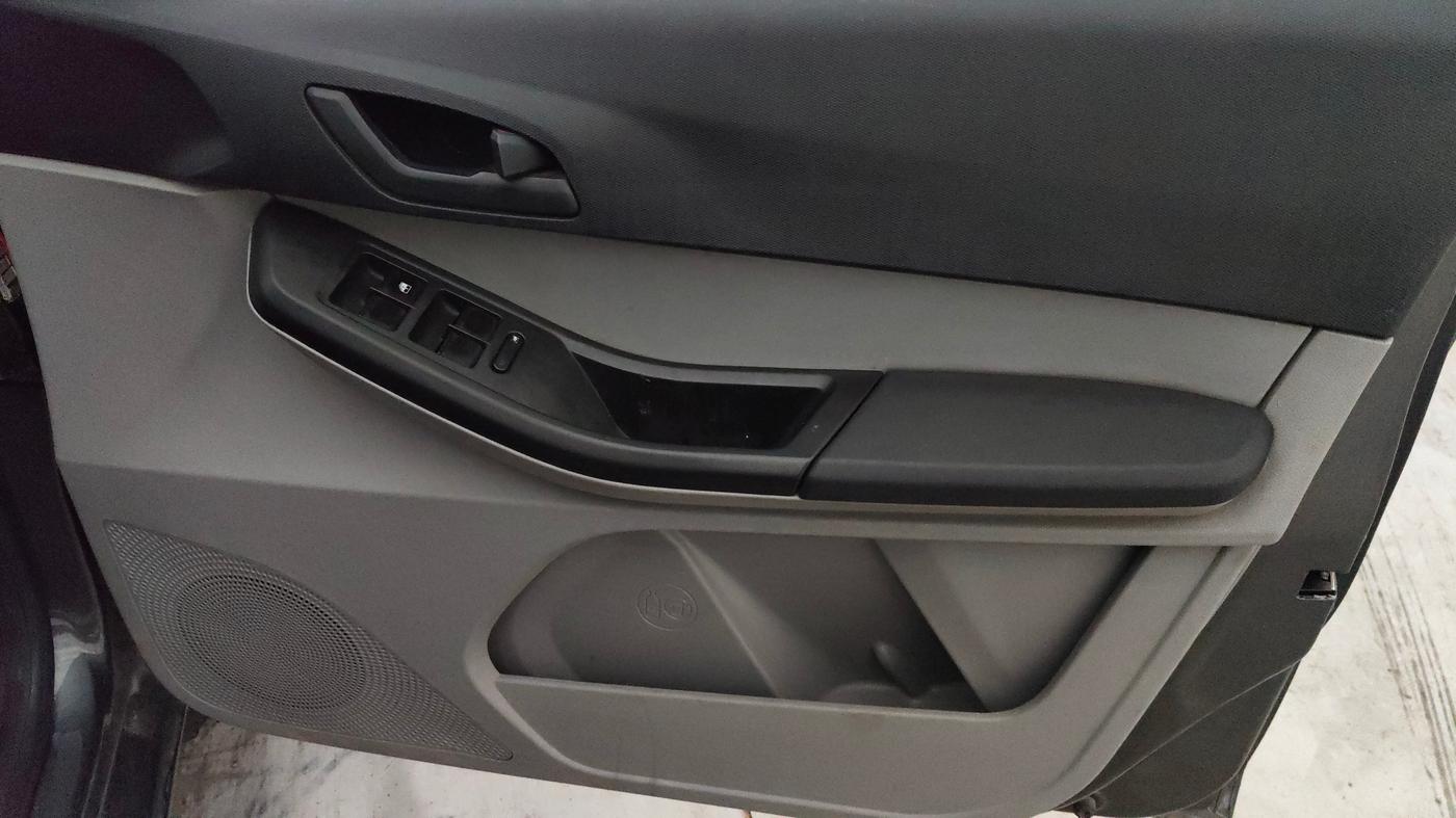 2022 Tata Tiago XT CNG, CNG, Manual, 58,504 km, Driver Side Door Panels Control