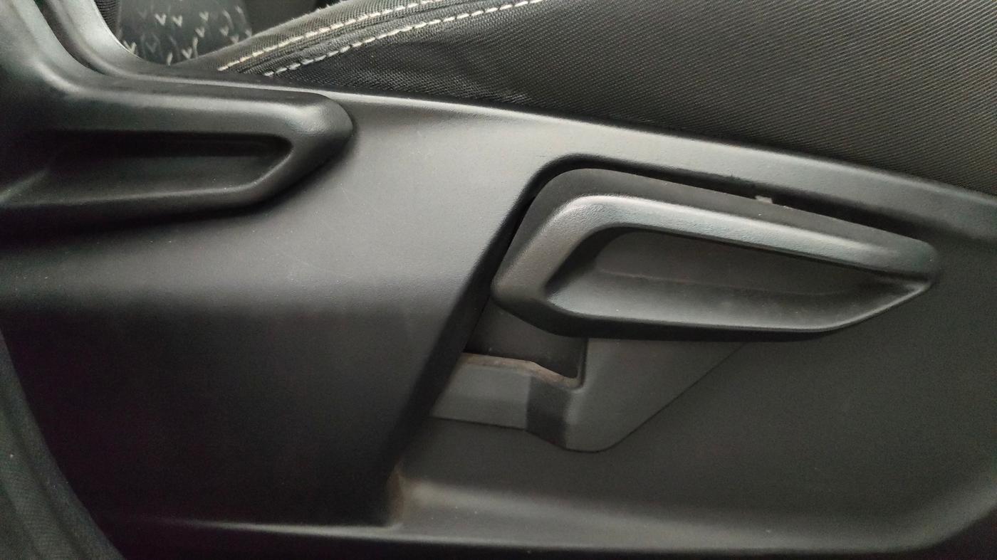 2022 Tata Tiago XT CNG, CNG, Manual, 58,504 km, Driver Side Adjustment Panel