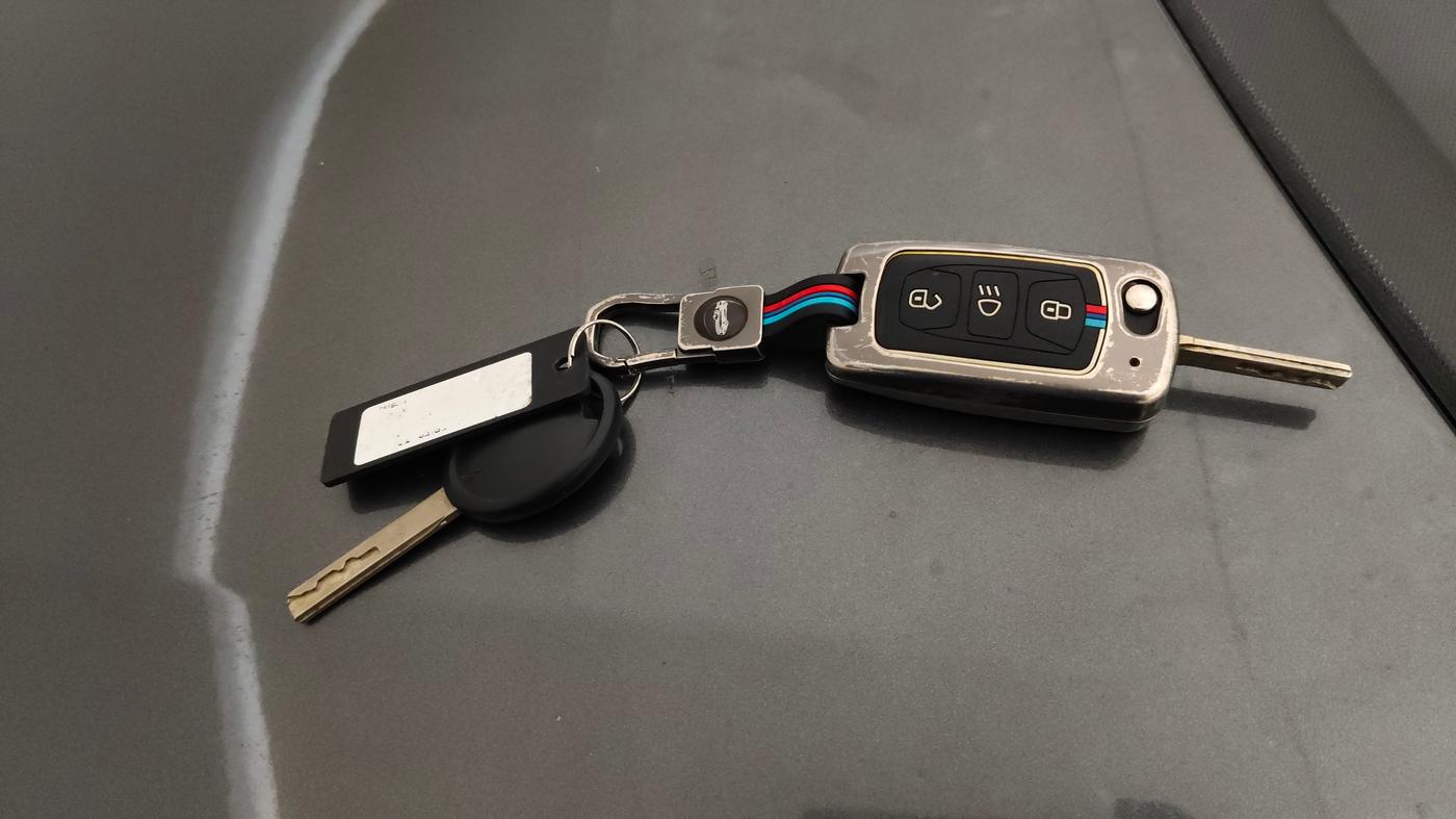 2022 Tata Tiago XT CNG, CNG, Manual, 58,504 km, Key Close Up