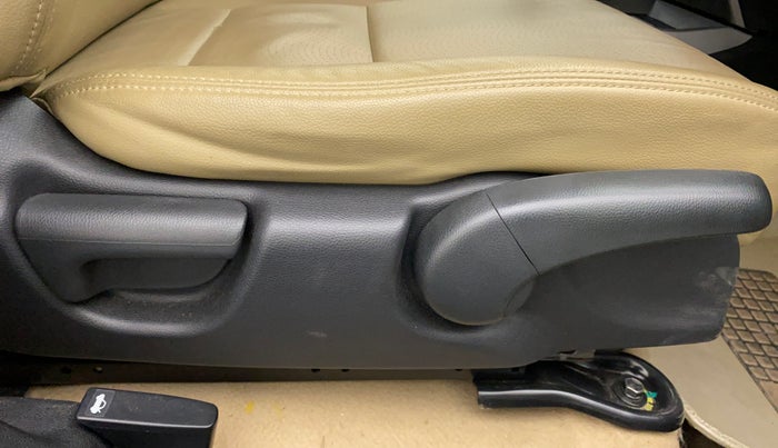 2020 Honda City 1.5L I-VTEC ZX, Petrol, Manual, 34,156 km, Driver Side Adjustment Panel