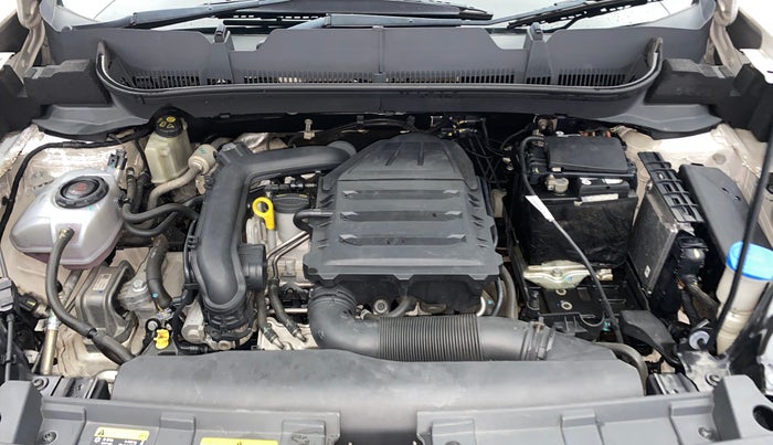 2021 Volkswagen TAIGUN TOPLINE 1.0 TSI MT, Petrol, Manual, 91,658 km, Engine View