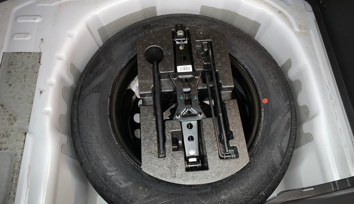 2021 Volkswagen TAIGUN TOPLINE 1.0 TSI MT, Petrol, Manual, 91,658 km, Spare Tyre