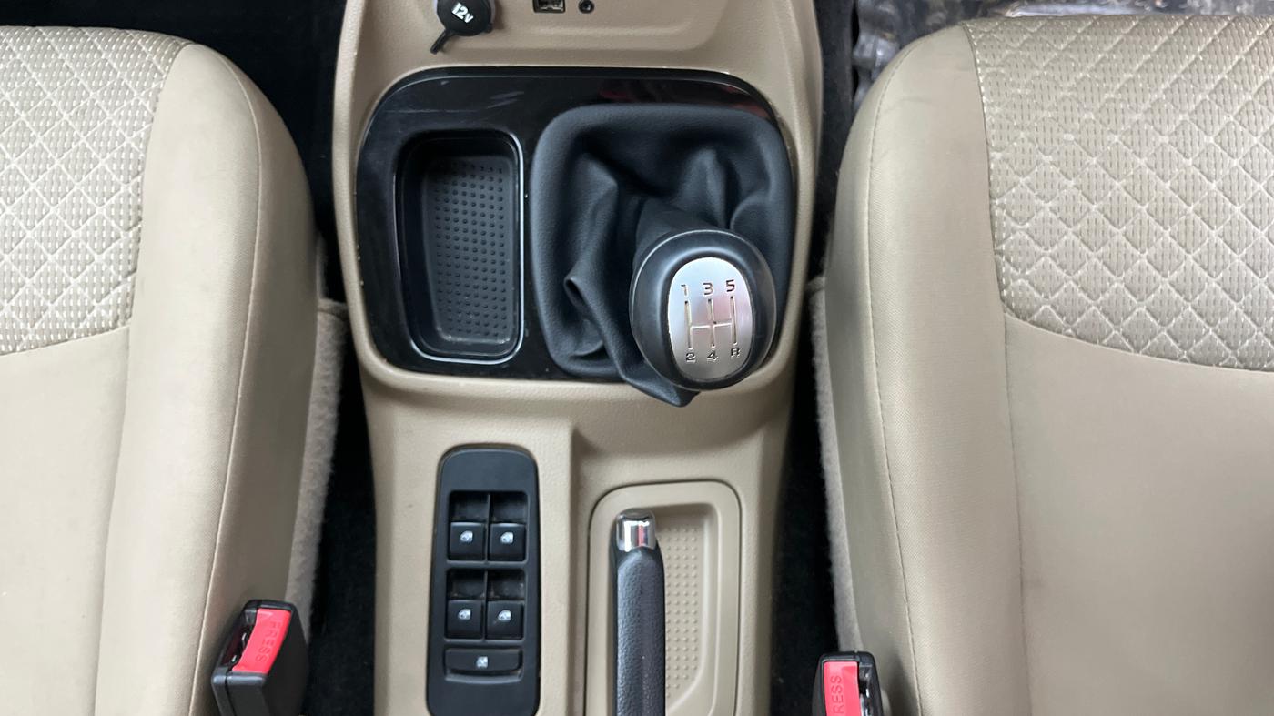 2021 Mahindra BOLERO NEO N10 R, Diesel, Manual, 71,289 km, Gear Lever