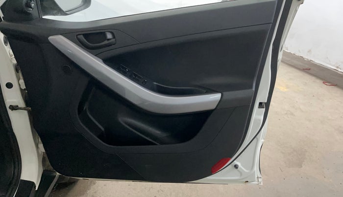2022 Tata NEXON XM PETROL, Petrol, Manual, 50,927 km, Driver Side Door Panels Control