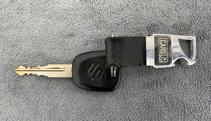 2019 Maruti Swift LXI D, Petrol, Manual, 38,321 km, Key Close Up