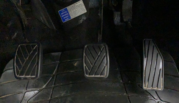2019 Maruti Swift LXI D, Petrol, Manual, 38,321 km, Pedals