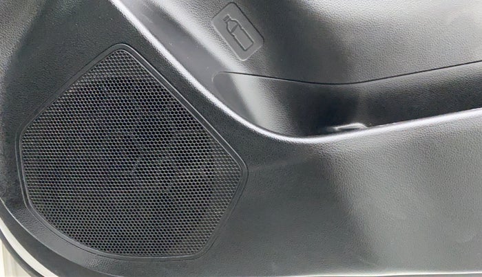 2019 Maruti Swift LXI D, Petrol, Manual, 38,321 km, Speaker