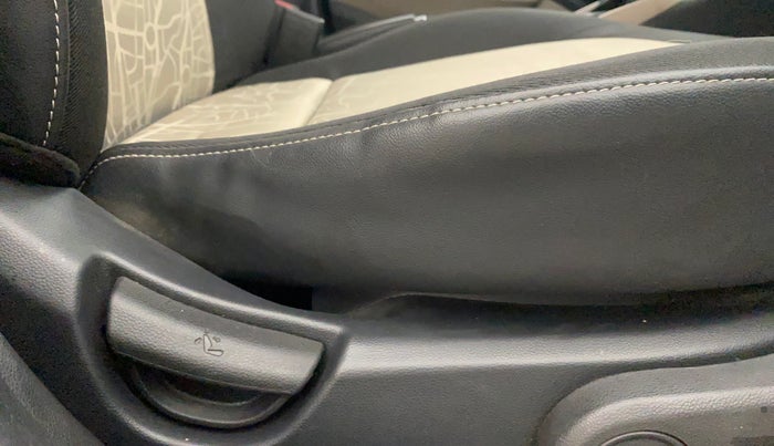 2016 Hyundai Grand i10 ASTA (O) AT 1.2 KAPPA VTVT, Petrol, Automatic, 71,251 km, Driver Side Adjustment Panel