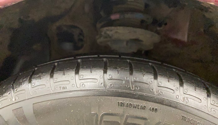 2016 Hyundai Grand i10 ASTA (O) AT 1.2 KAPPA VTVT, Petrol, Automatic, 71,251 km, Left Front Tyre Tread