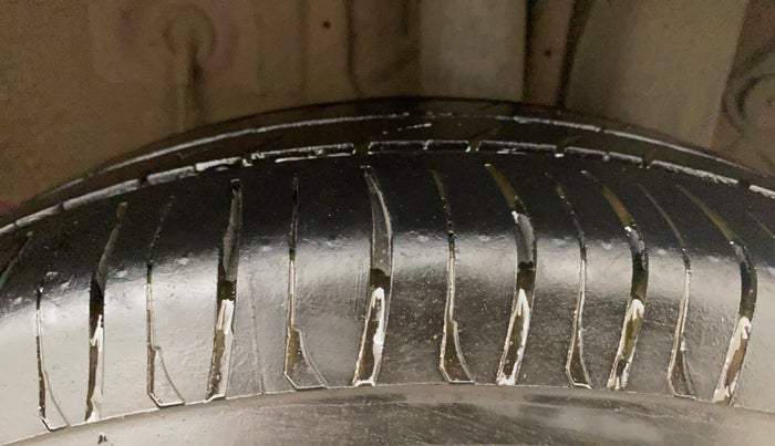 2015 Hyundai Elite i20 SPORTZ 1.2, Petrol, Manual, 46,712 km, Left Rear Tyre Tread