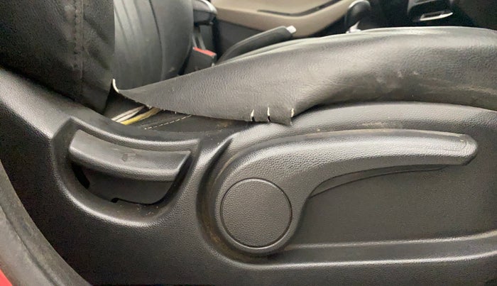 2015 Hyundai Elite i20 SPORTZ 1.2, Petrol, Manual, 46,712 km, Driver Side Adjustment Panel