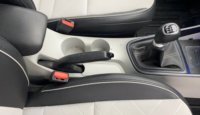 2023 Hyundai NEW I20 ASTA (O) 1.2 MT, Petrol, Manual, 34,232 km, Gear Lever