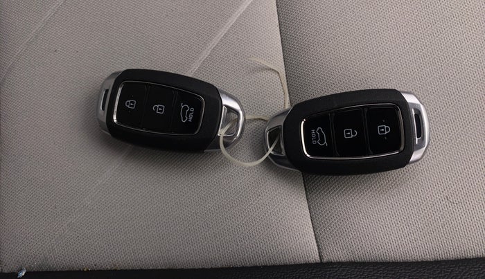 2023 Hyundai NEW I20 ASTA (O) 1.2 MT, Petrol, Manual, 34,232 km, Key Close Up