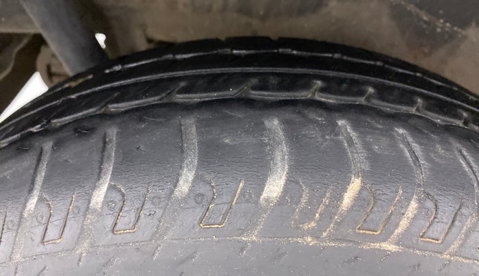 2018 Maruti Wagon R 1.0 VXI, Petrol, Manual, 38,947 km, Right Rear Tyre Tread