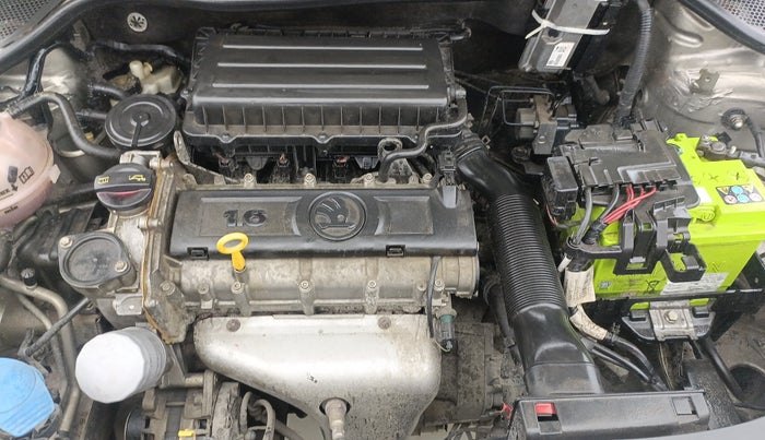 2015 Skoda Rapid ELEGANCE 1.6 MPI MT, Petrol, Manual, 98,452 km, Engine View
