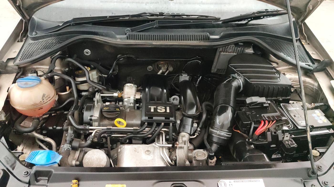 2017 Volkswagen Vento HIGHLINE PLUS 1.2 AT 16 ALLOY, Petrol, Automatic, 11,200 km, Engine View