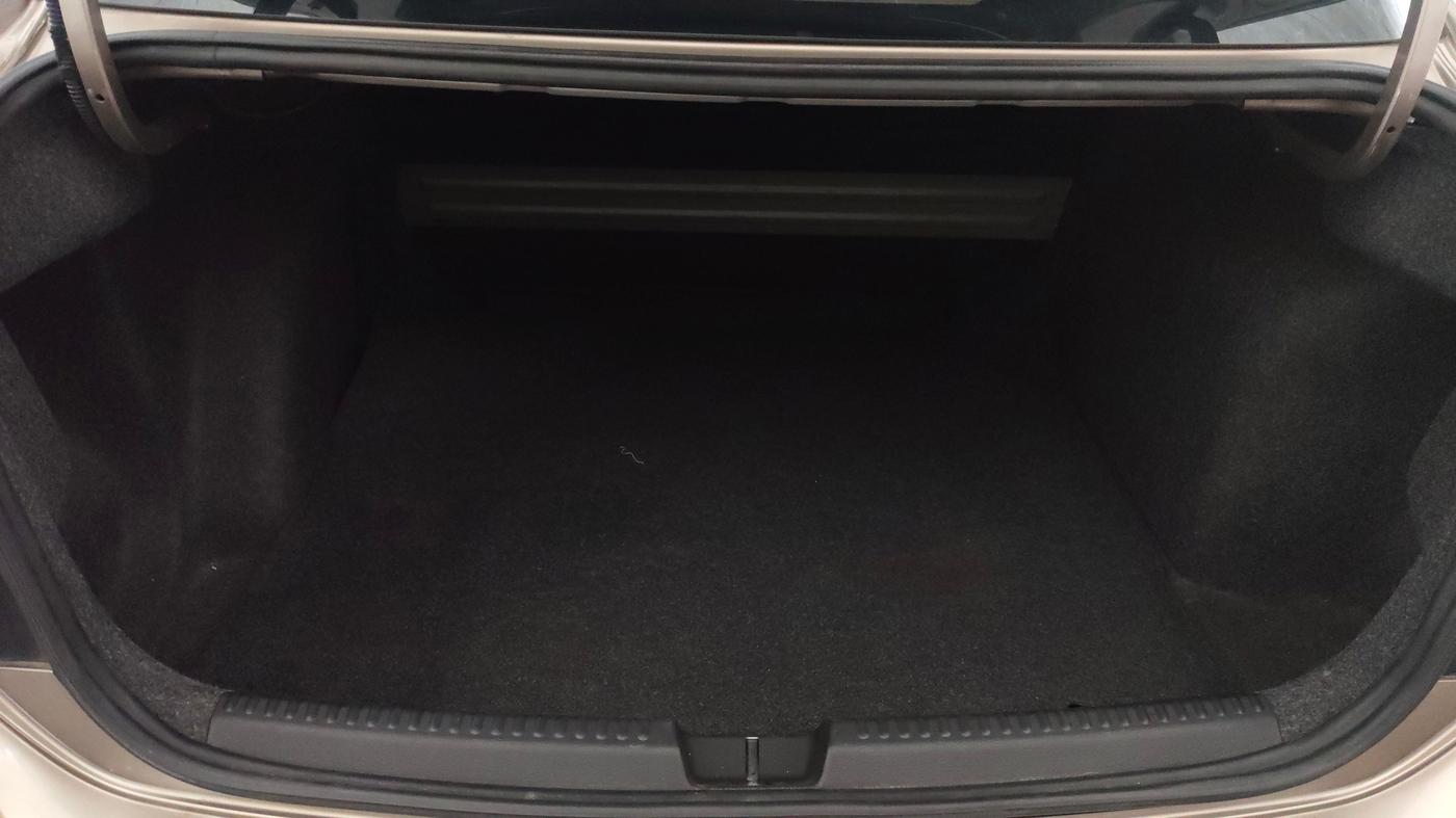 2017 Volkswagen Vento HIGHLINE PLUS 1.2 AT 16 ALLOY, Petrol, Automatic, 11,200 km, Boot Inside