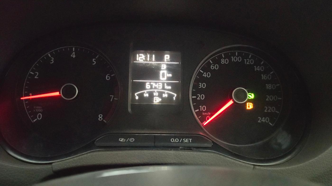 2017 Volkswagen Vento HIGHLINE PLUS 1.2 AT 16 ALLOY, Petrol, Automatic, 11,200 km, Odometer Image