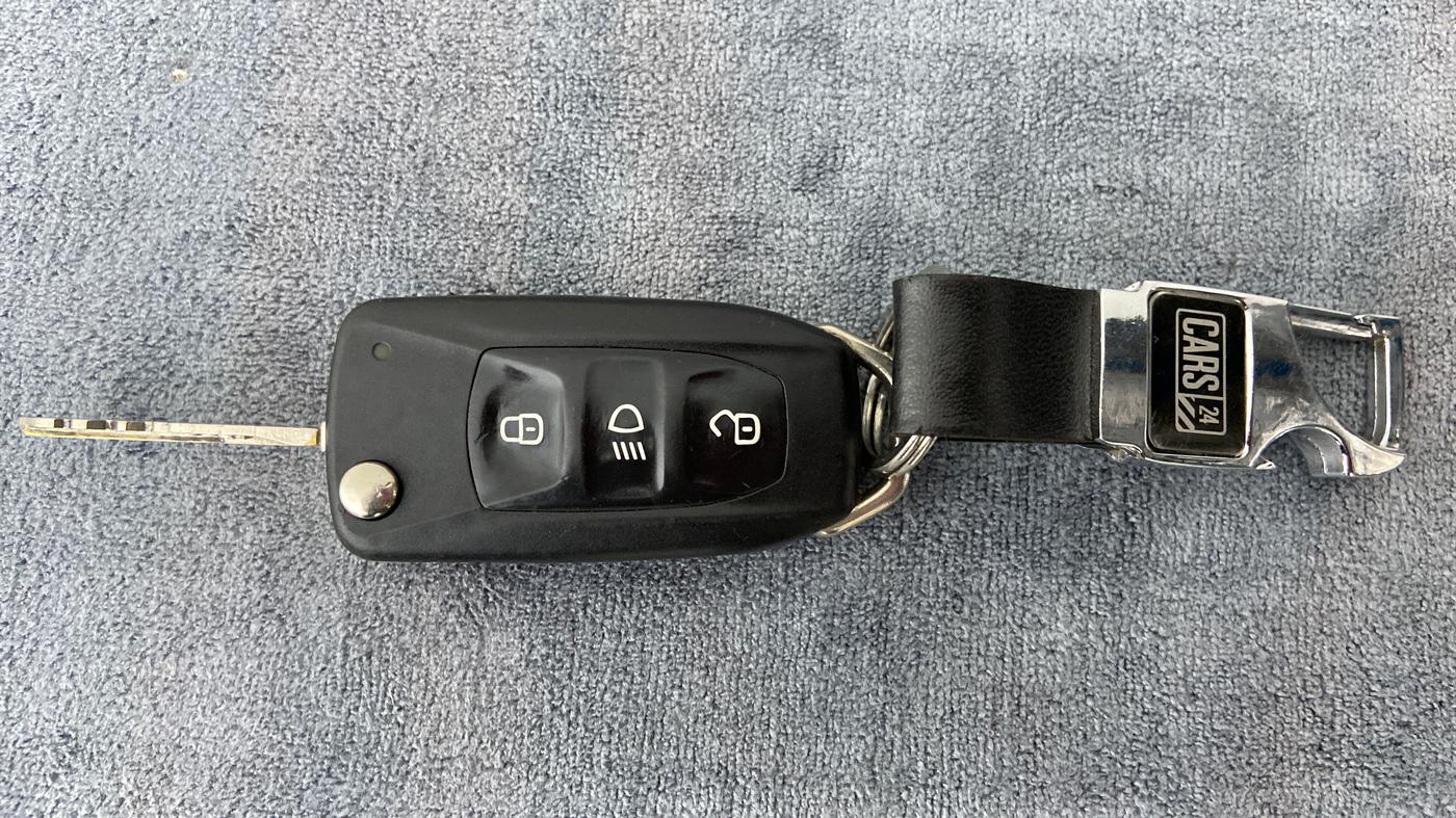 2017 Tata Hexa Varicor 400 XM, Diesel, Manual, 64,177 km, Key Close Up