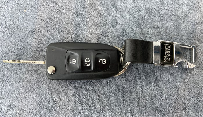 2017 Tata Hexa Varicor 400 XM, Diesel, Manual, 64,177 km, Key Close Up