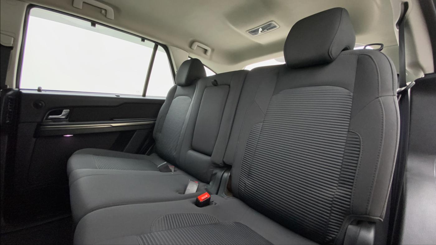 2017 Tata Hexa Varicor 400 XM, Diesel, Manual, 64,177 km, Right Side Rear Door Cabin