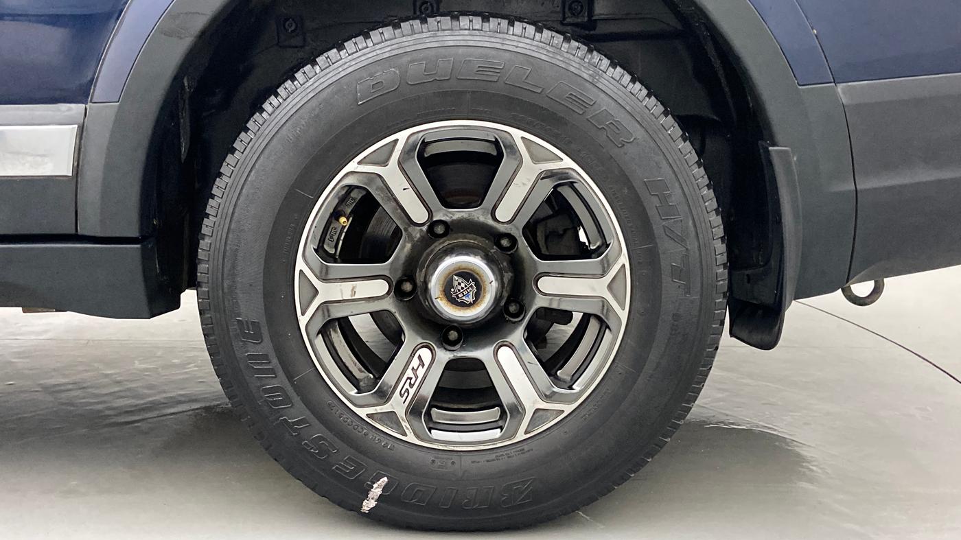 2017 Tata Hexa Varicor 400 XM, Diesel, Manual, 64,177 km, Left Rear Wheel